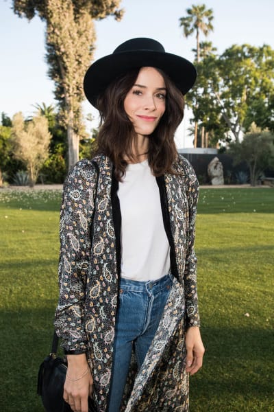 Abigail Spencer Wears Hat