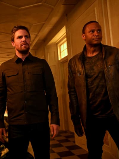 Oliver and Diggle2 - Arrow Season 8 Episode 2