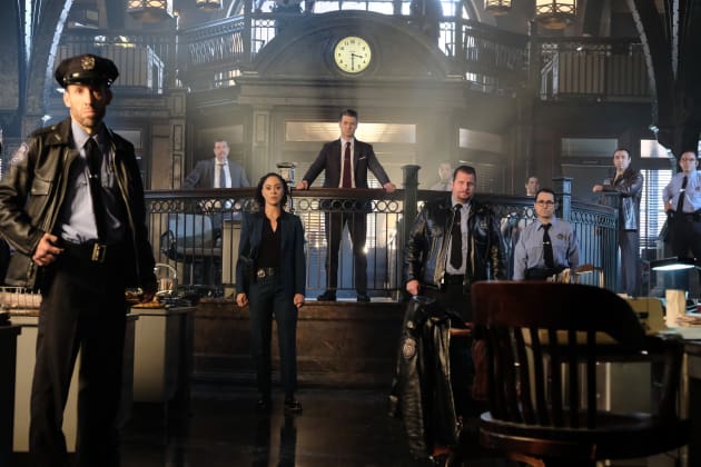The New Boss - Gotham Season 4 Episode 11