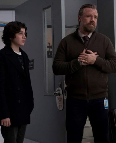 Iggy and His Patient - Tall - New Amsterdam Season 3 Episode 4