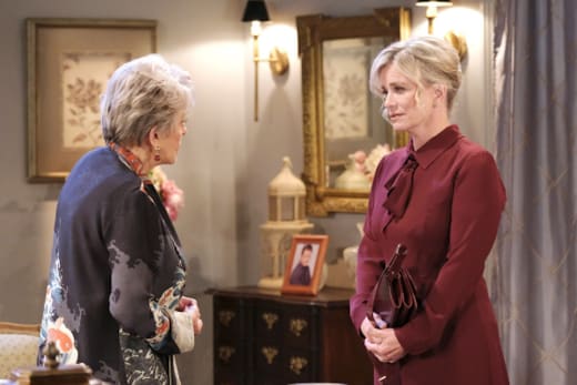 Kayla is There for Julie - Days of Our Lives