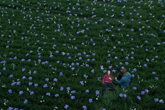 Dead Girl in a Field - American Gods Season 2 Episode 2