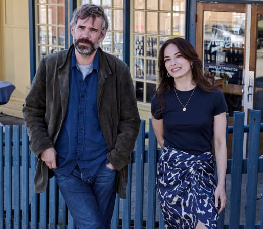 Rossif Sutherland and Kristin Kreuk - Murder in a Small Town