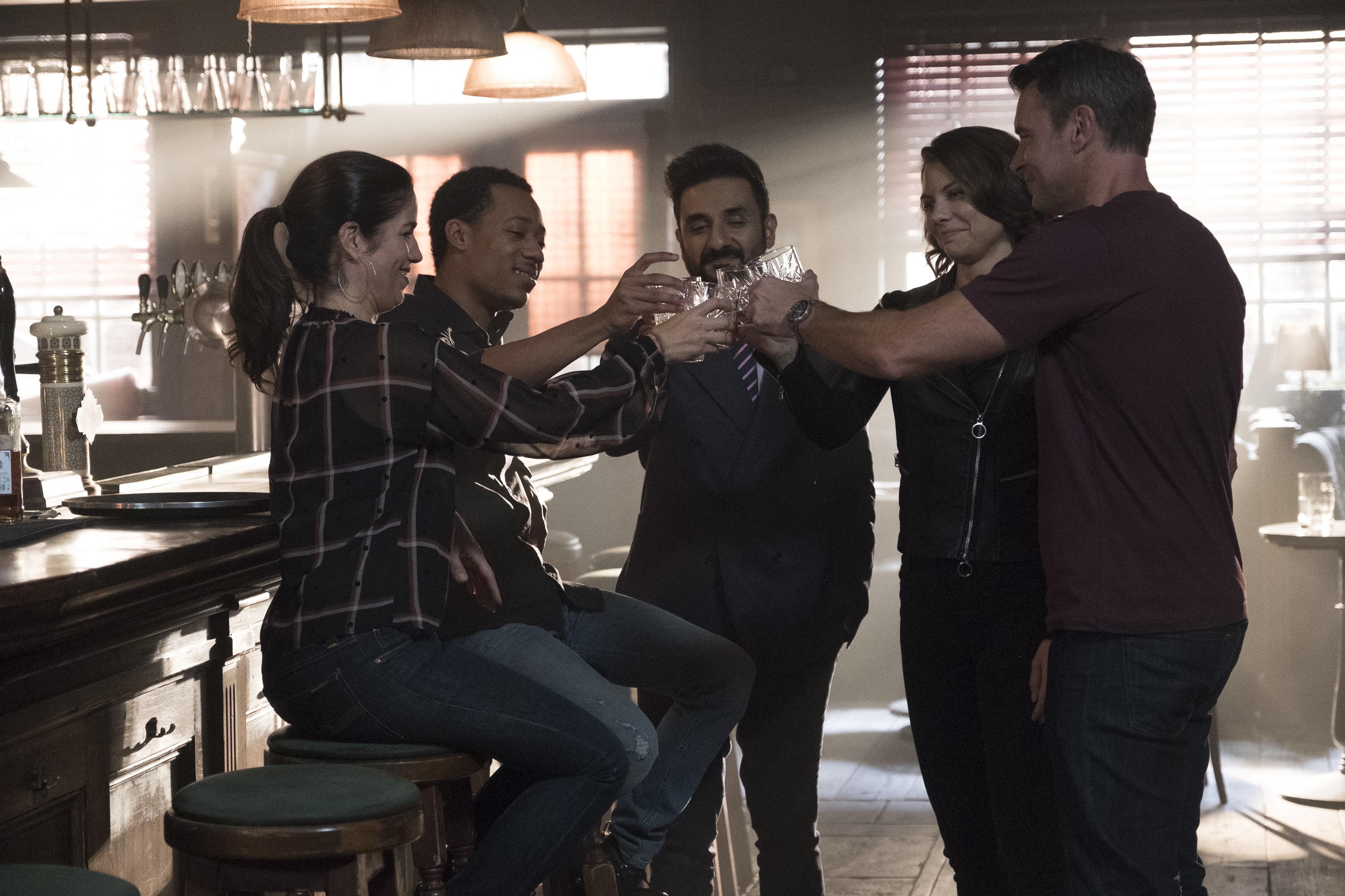 Watch whiskey cavalier online on sale free