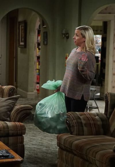 Taking Out the Recycling - The Conners Season 2 Episode 4