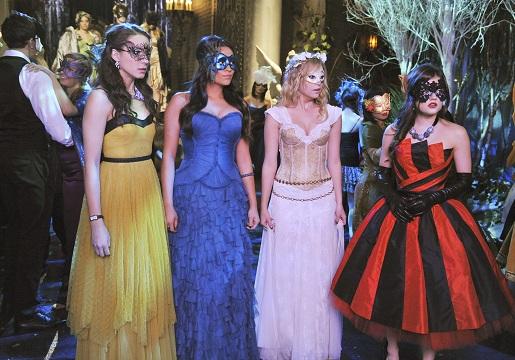 Pretty Little Liars Season Finale Scene