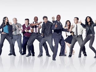 Watch brooklyn 99 hot sale season 2 online