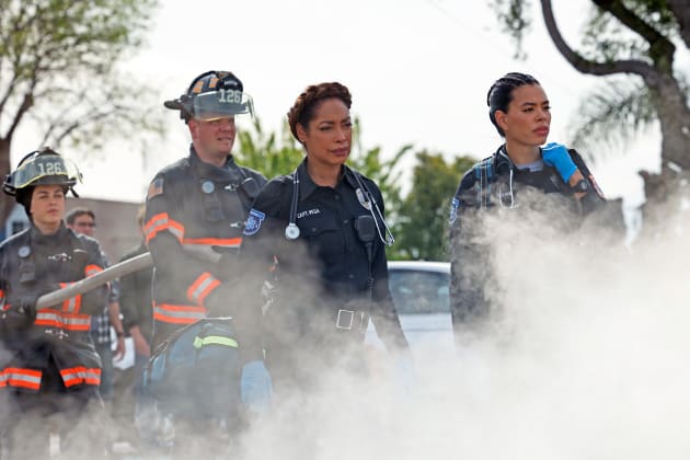 Tragic Accident - 9-1-1: Lone Star Season 3 Episode 14