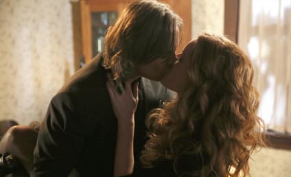 Once Upon a Time Photo Gallery: A Shocking Kiss