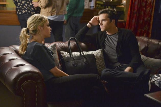 Chatting Together - Pretty Little Liars Season 5 Episode 19
