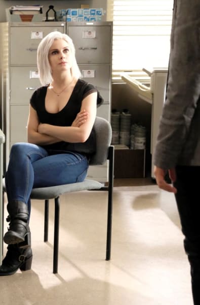 Complicated Smuggling Job - Tall - iZombie Season 5 Episode 1