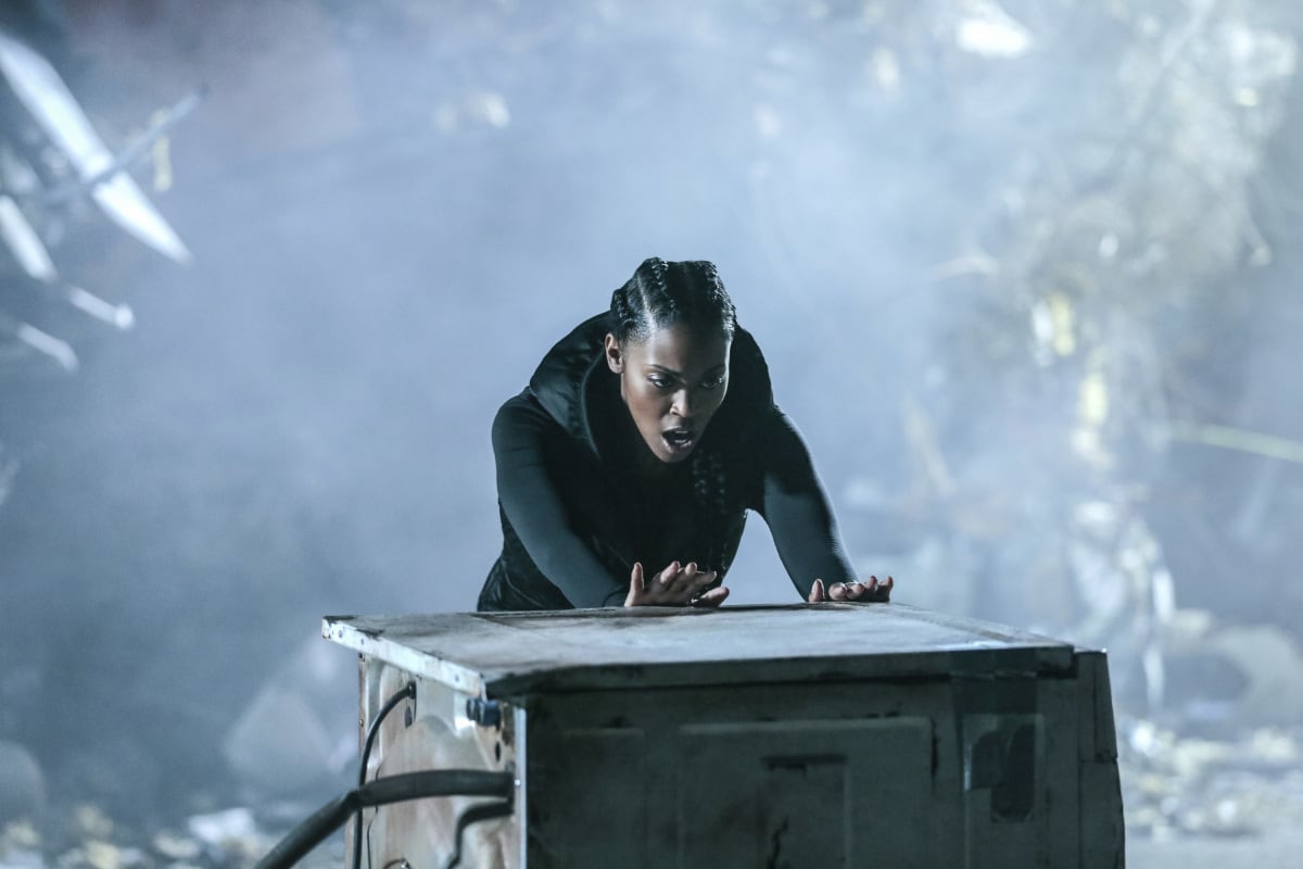 Superpowers, Baby! - Black Lightning Season 1 Episode 3 - TV Fanatic