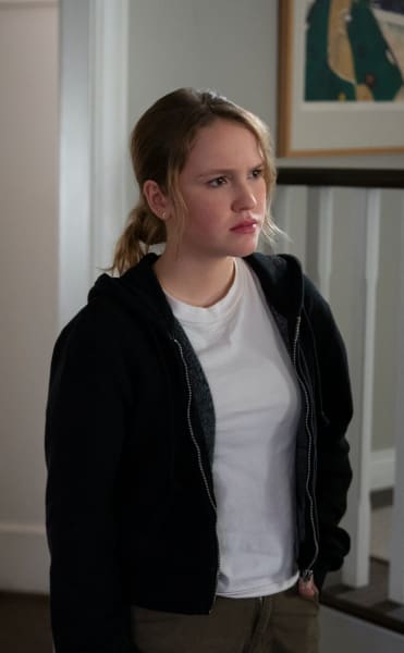 Emma's New Dream - AWAY Season 1 Episode 9