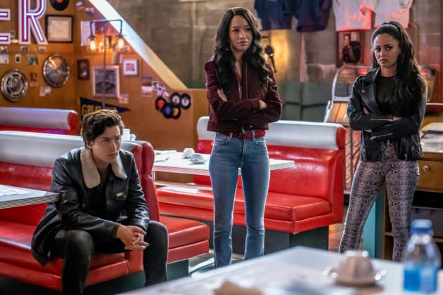 Watch riverdale season cheap 2 episode 21