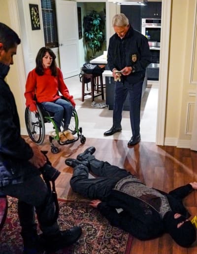 Man Down! - NCIS Season 16 Episode 14
