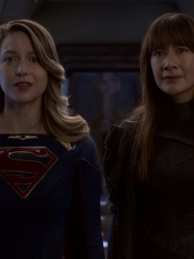 Kara and Nyxly - Supergirl Season 6 Episode 4