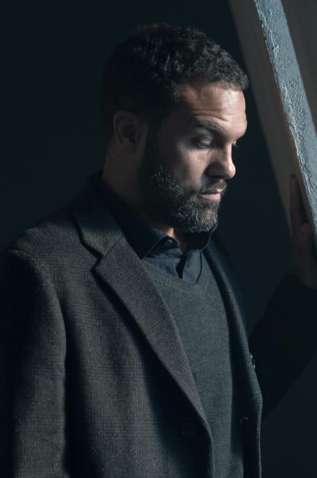 Luke struggles - The Handmaid's Tale Season 4 Episode 3
