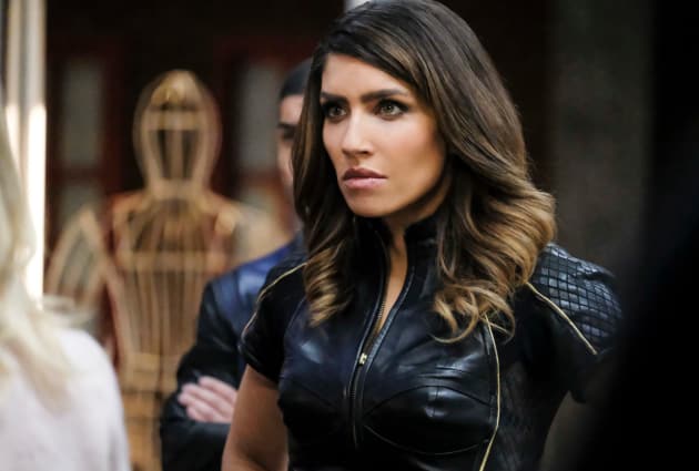 Dinah Annoyed - Arrow Season 6 Episode 12