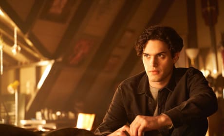 Legacies episode cheap 12 watch online