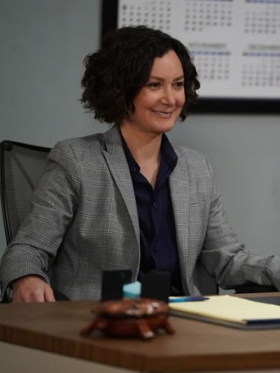 Darlene Behind the Desk - The Conners Season 3 Episode 10
