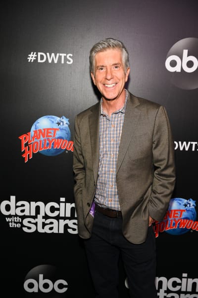 ost Tom Bergeron arrives at the 2019 "Dancing With The Stars" Cast Reveal 