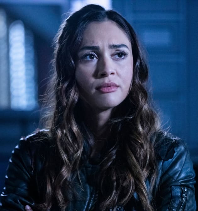 Raven in Space The 100 Season 6 Episode 9 TV Fanatic