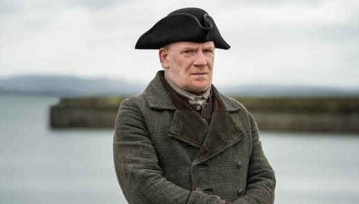 Tom Christie and the Waterfront - Outlander Season 7 Episode 1