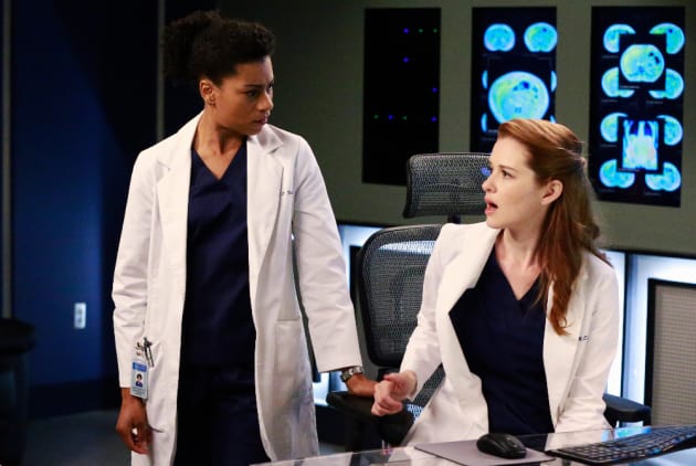 Maggie and April - Grey's Anatomy Season 11 Episode 20
