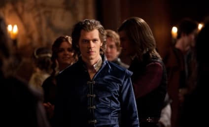 The Vampire Diaries Photo Preview II: The Real Klaus Cometh!