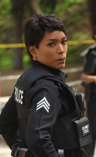 911 season 2 episode 1 watch online store