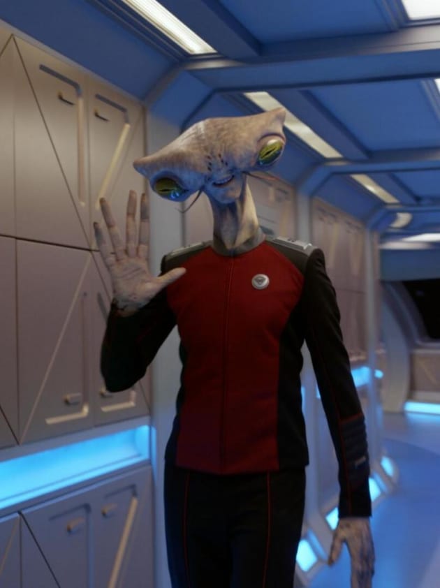 its-hammer-time-the-orville-new-horizons