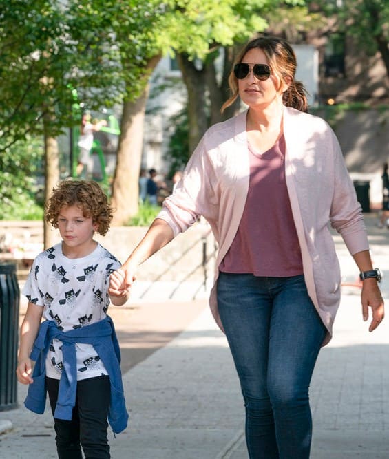 Walking With Noah - Law & Order: SVU Season 21 Episode 6