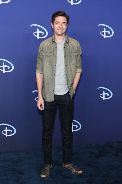 Topher Grace attends the 2022 ABC Disney Upfront at Basketball City 