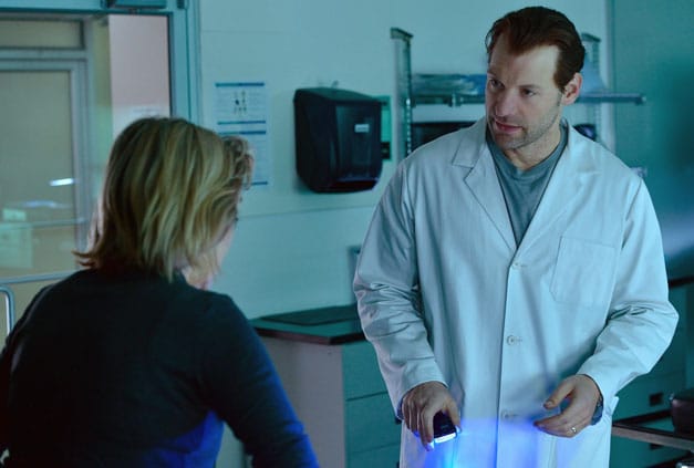 Eph Chats with Pauline - The Strain Season 2 Episode 2