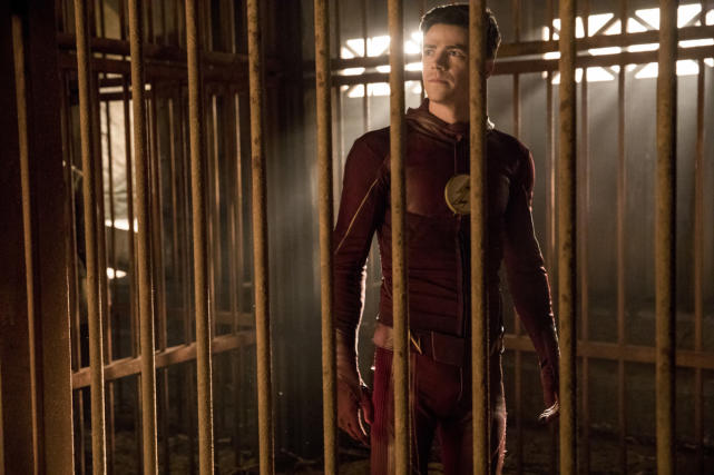 Unmasked Flash - The Flash Season 3 Episode 13