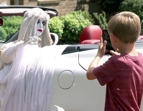 Chrisleys Dress Up - Chrisley Knows Best