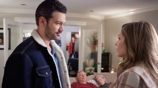 Pulling a Truce - Hallmark Channel Season 1 Episode 6