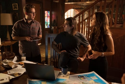 Watch the magicians season outlet 3 episode 1 online free