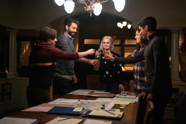 Coyote Ugly - iZombie Season 5 Episode 6