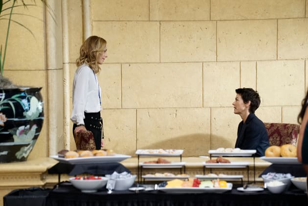 Showdown - Grey's Anatomy Season 16 Episode 19