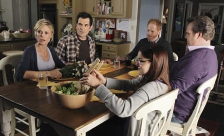 Popular Alex Dunphy Photos - TV Fanatic