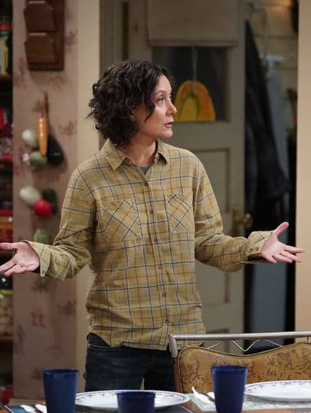 Darlene Has a Friend - The Conners Season 3 Episode 4