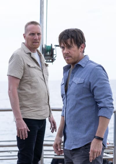 Almost Paradise Season 1 Episode 4 Review: Pistol Whip - TV Fanatic