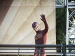 Waving to the Crowd - The Flash Season 2 Episode 1
