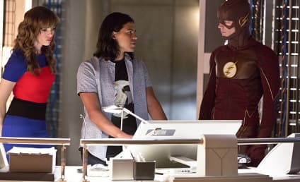 The Flash Photo Preview: A Snart Move