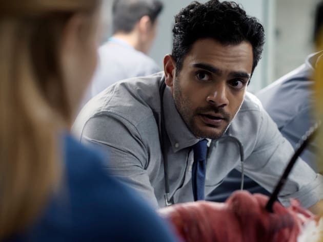 Bashir facing Magalie - Transplant Season 1 Episode 2