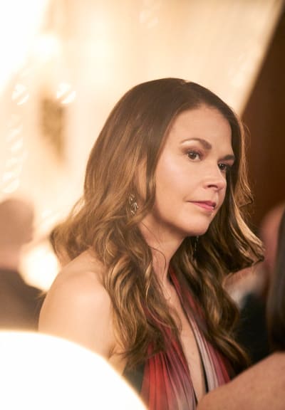 Watch younger season on sale 6 episode 2