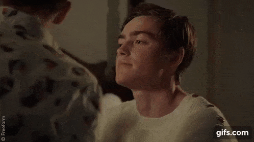 Carter Kisses Jude - The Fosters Season 5 Episode 21