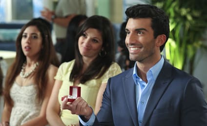 Jane the Virgin Preview: Justin Baldoni on Long Hair, Life Parallels and Proposals