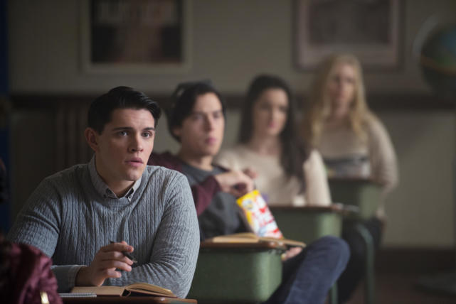 Class In Session - Riverdale Season 1 Episode 9